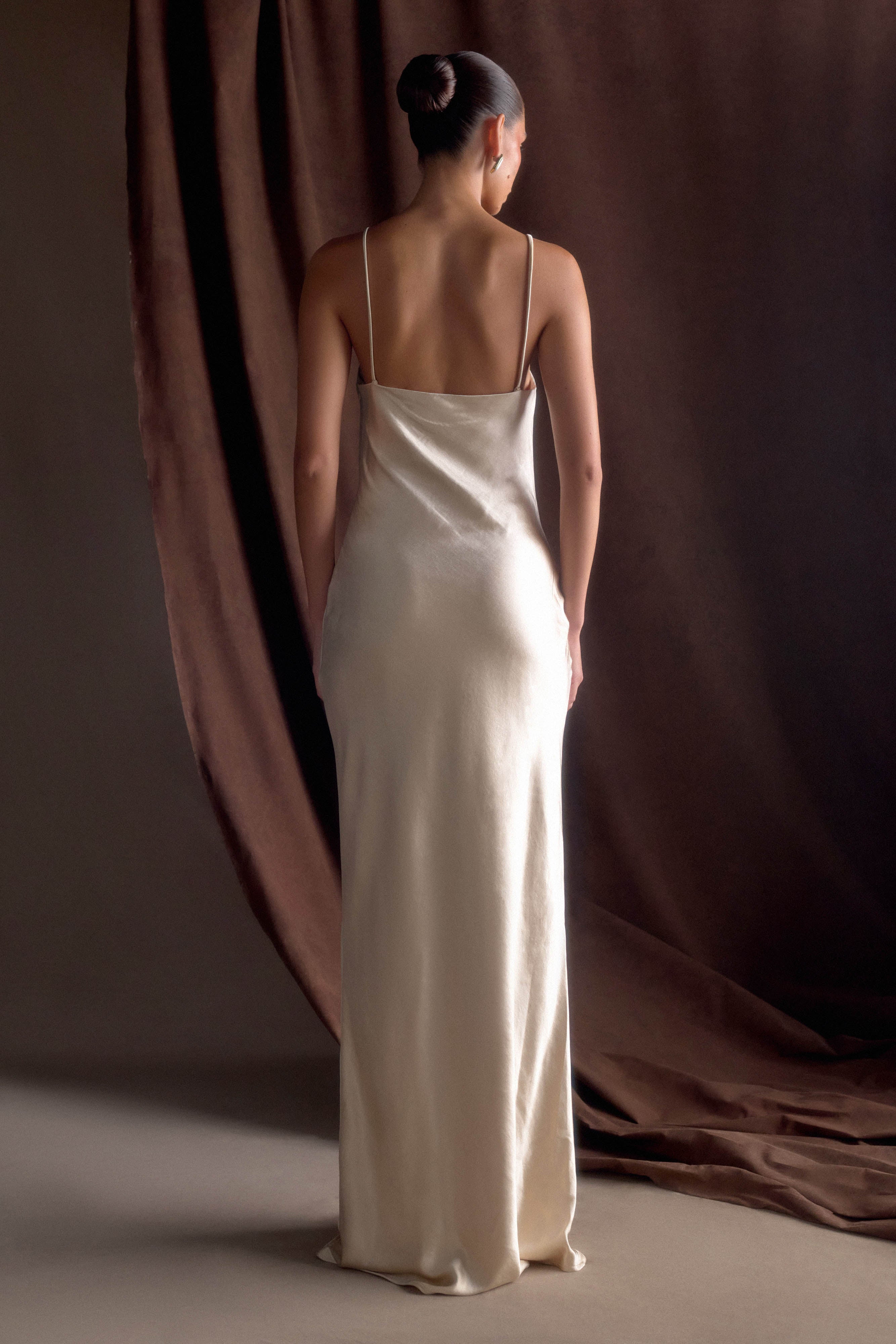 Lilly - Satin maxi dress
